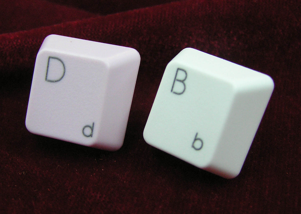 激光刻字機(jī)分類和行業(yè)應(yīng)用